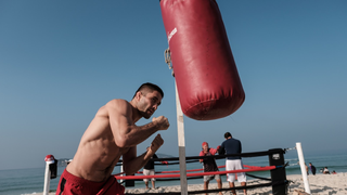 MMA fighter 'didn't even flinch' after losing finger in Philly fight